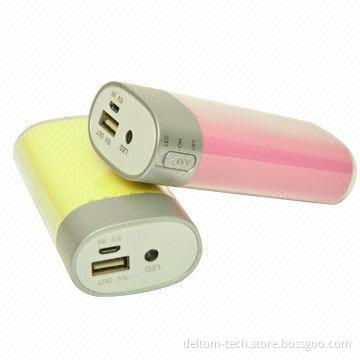 Power Banks with 4,400mA Capacity, Built-in 18650 Battery, Sized 16.5 x 71.5 x 110.2mm
